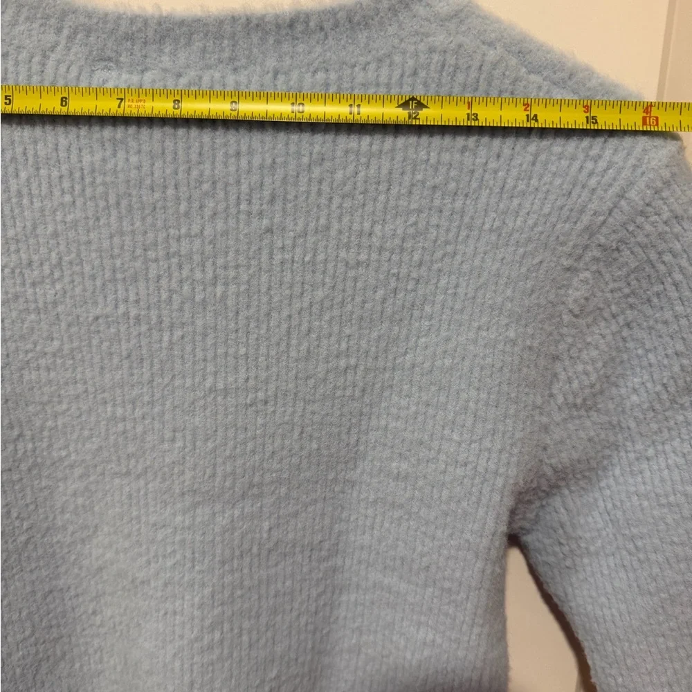 House of Harlow 1960 Blue Cropped Cardigan Short Sleeve Pearl Rhinestone Button - Picture 7 of 13